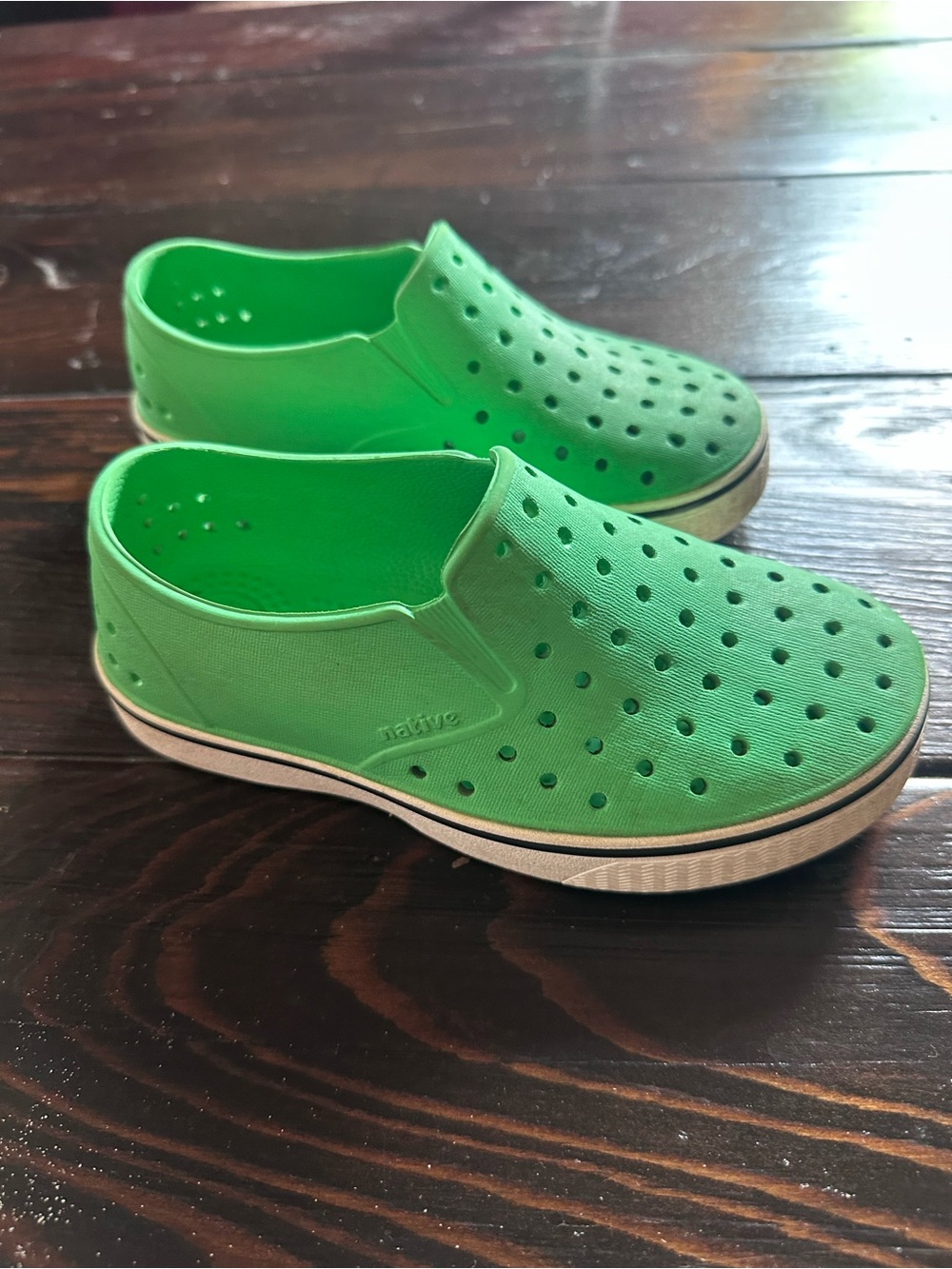 Native Kids Miles Child Slip-On in Bright Green with White Trim